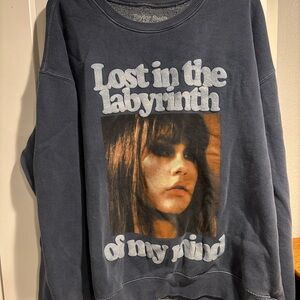 Taylor Swift Blue Graphic sweatshirt